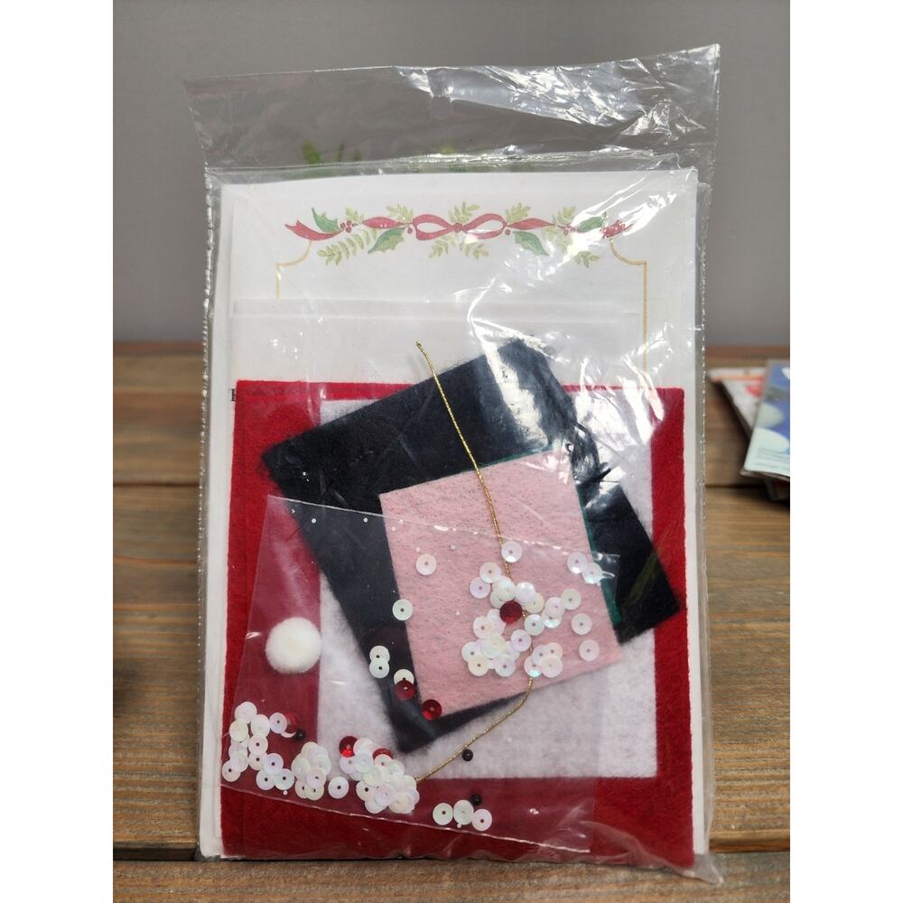 Felt Christmas Card Kit Design Works Santa - Picture 3 of 3